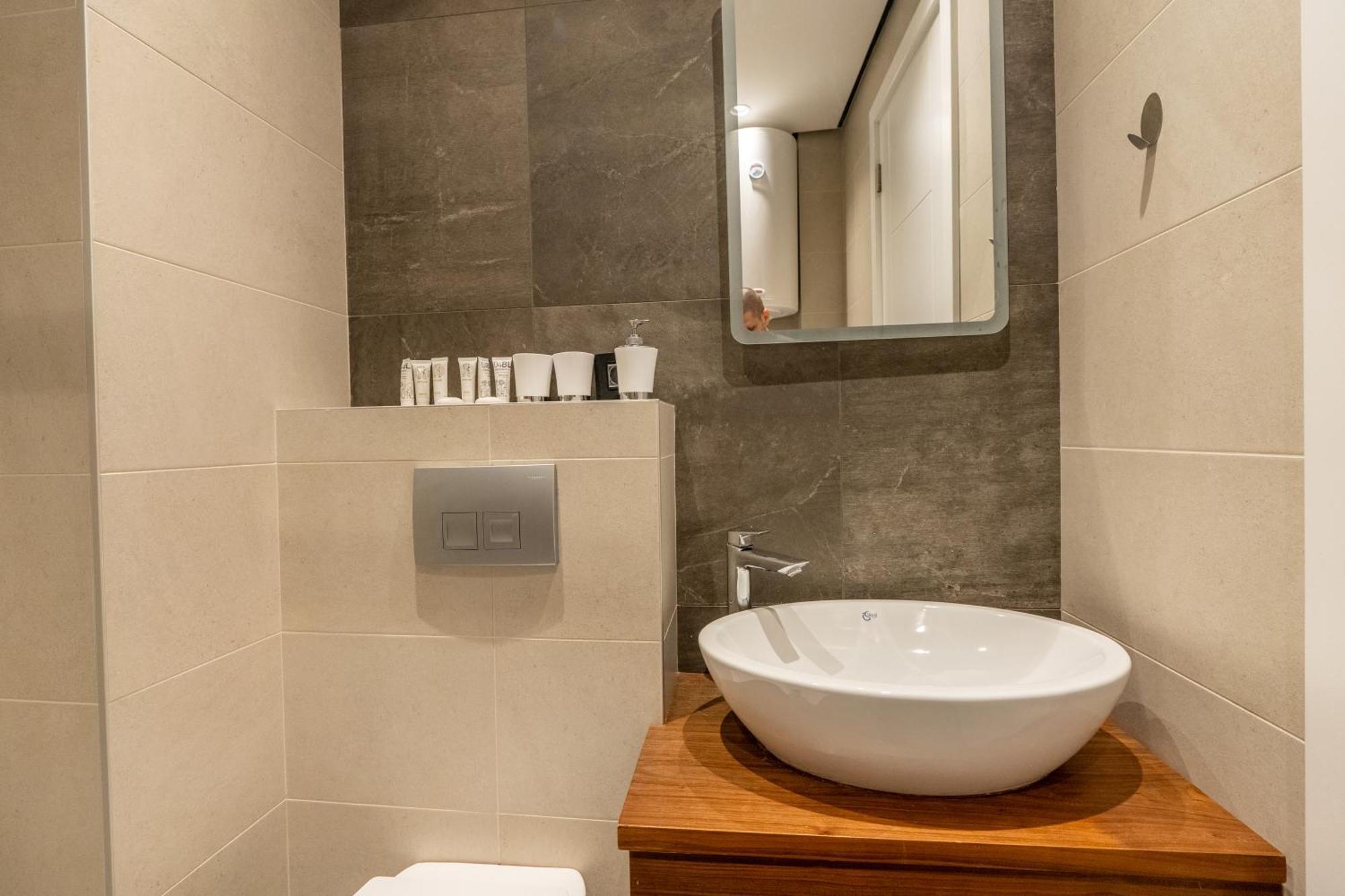 Kondina Suites Βελιγράδι Εξωτερικό φωτογραφία